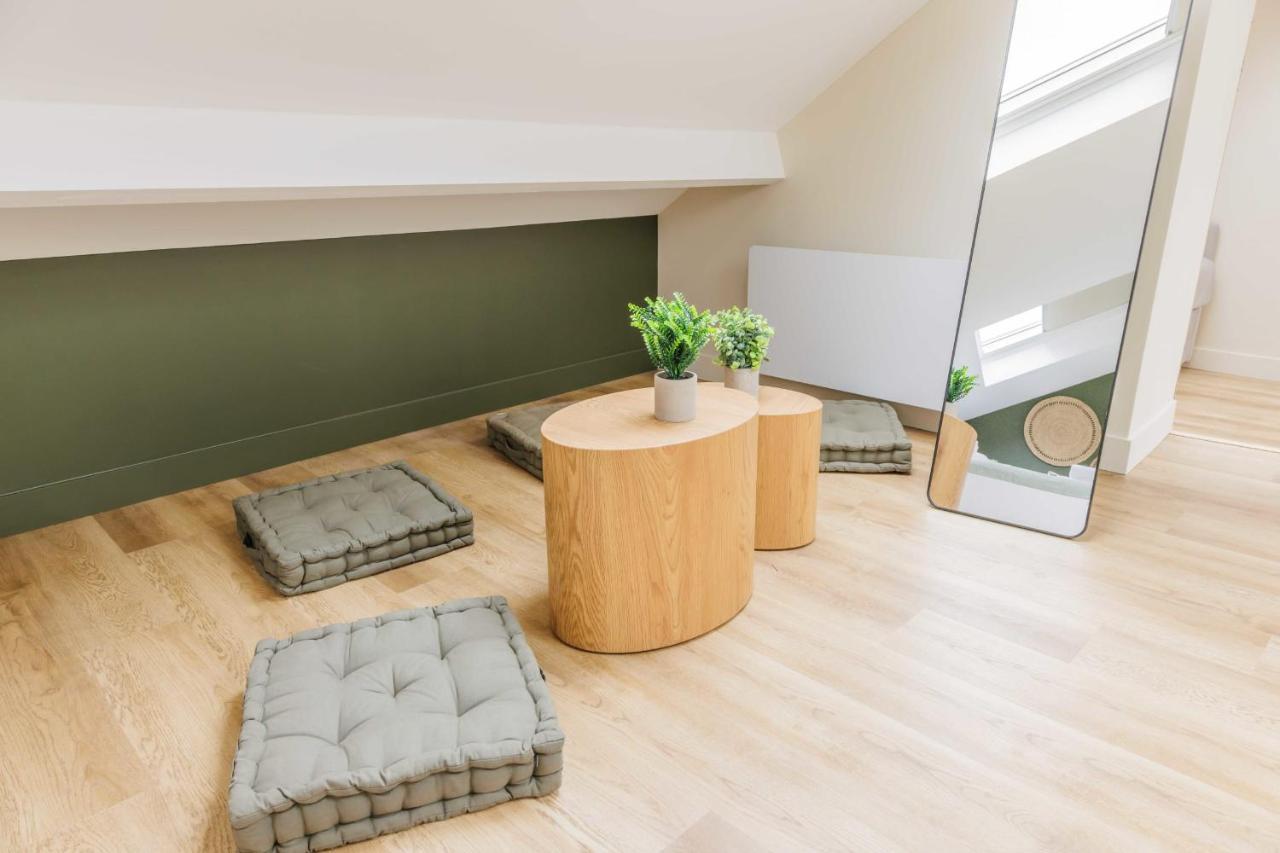 Charming Appart Duplex 7P2Br Le Marais Appartamento Parigi Esterno foto