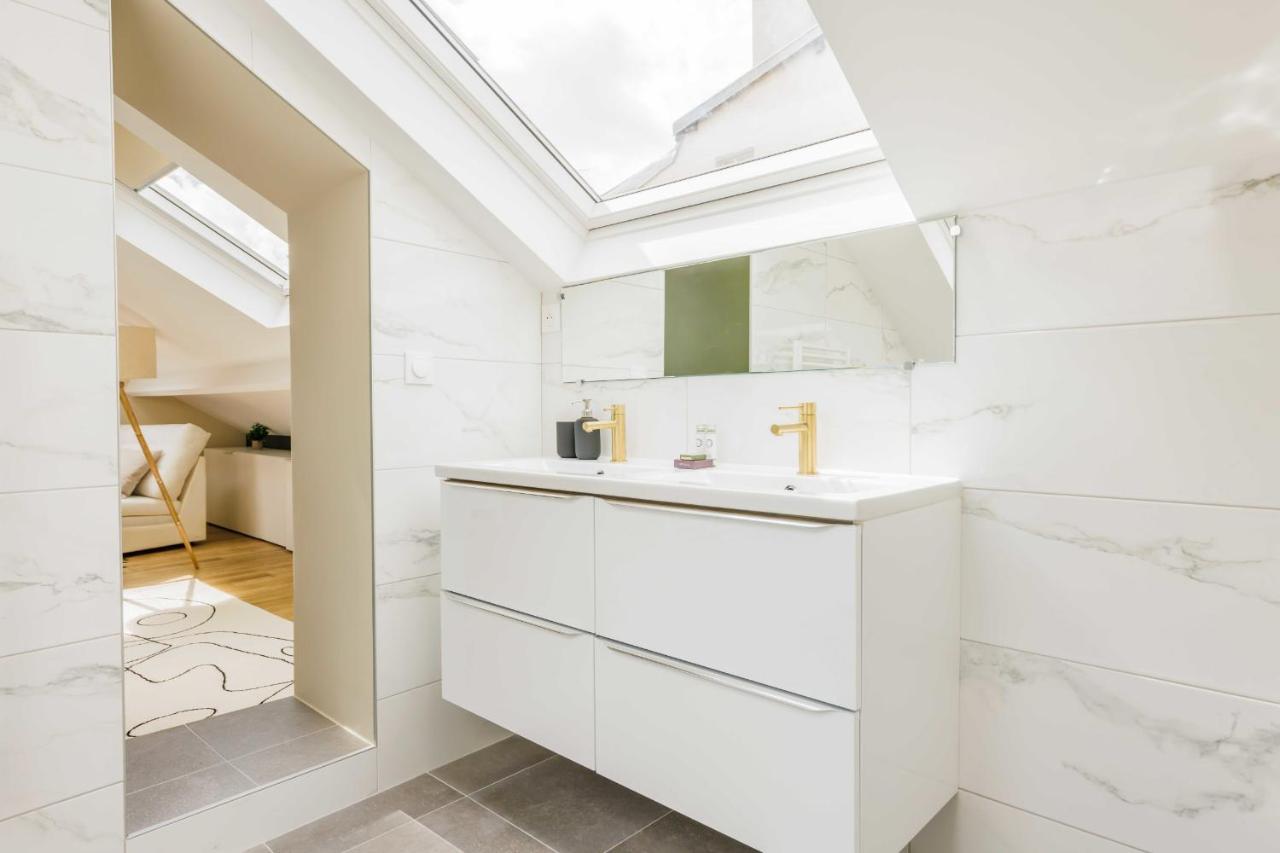 Charming Appart Duplex 7P2Br Le Marais Appartamento Parigi Esterno foto